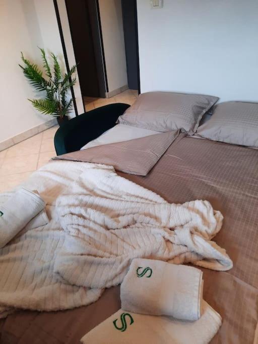 Apartman Smaragd Fazana Ngoại thất bức ảnh